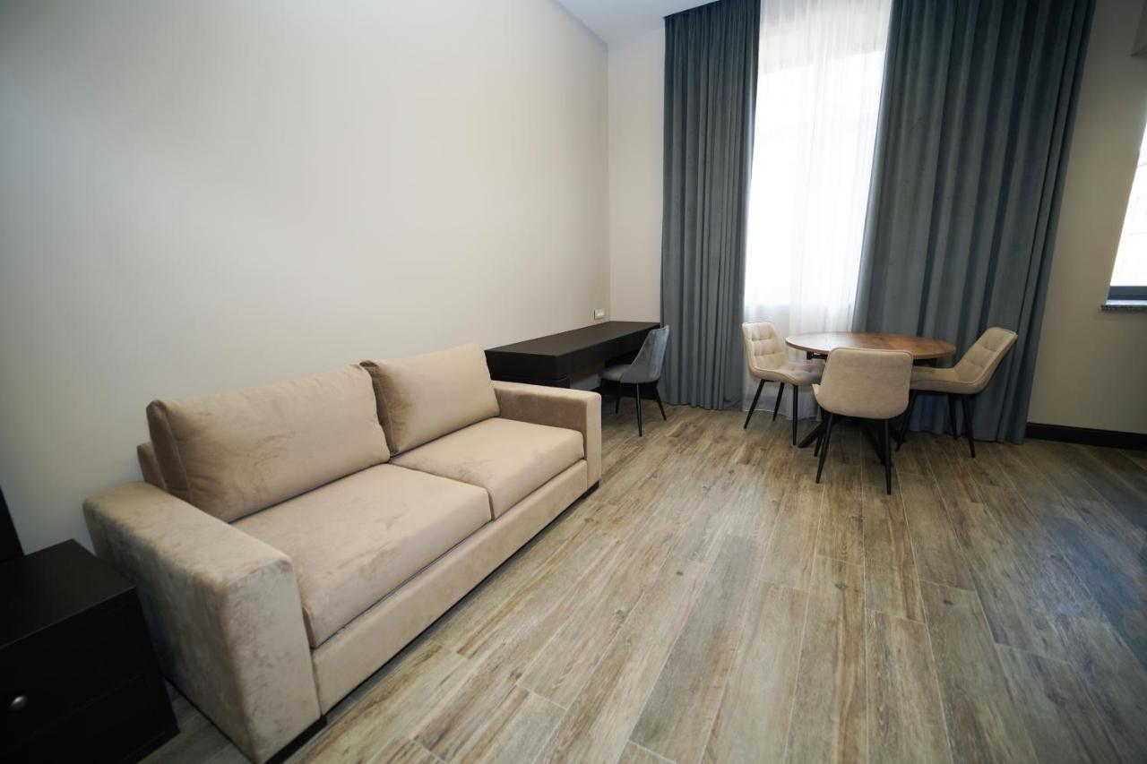 יירבאן Soho Apart Hotel מראה חיצוני תמונה